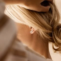 Blomdahl - Brilliance Sweep Crystal ørestikker - Titan -Gavefest 15 12140 01 2