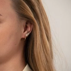 LuvaLu Jewellery - Pearly Line ørestikker - Forgyldt Sølv -Gavefest 6 040E FG M4 5