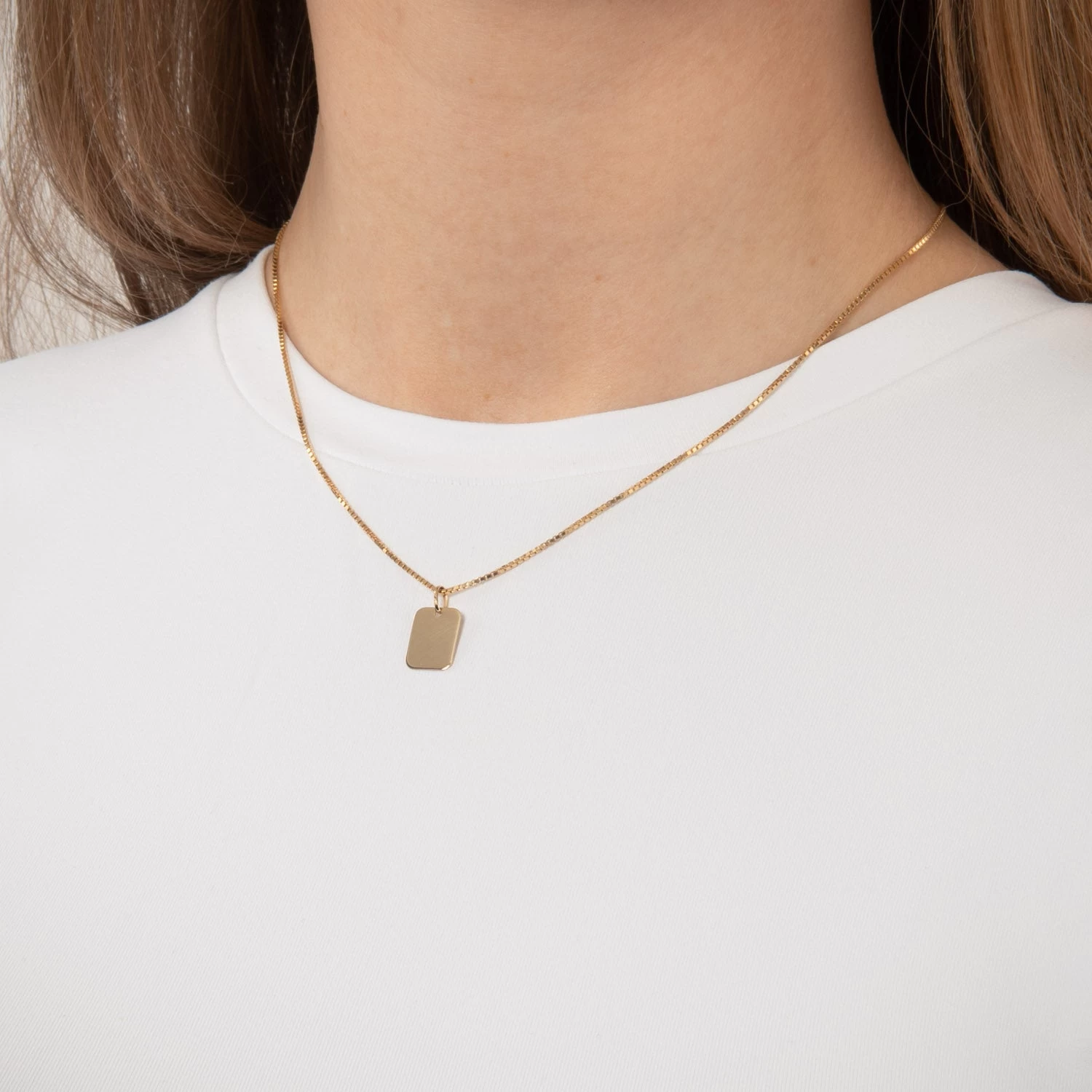 Vibholm GULD - Firkantet Plade Vedhæng - 9 Kt. Guld 4 Vibholm GULD - Firkantet Plade Vedhæng - 9 Kt. Guld - Billede 2