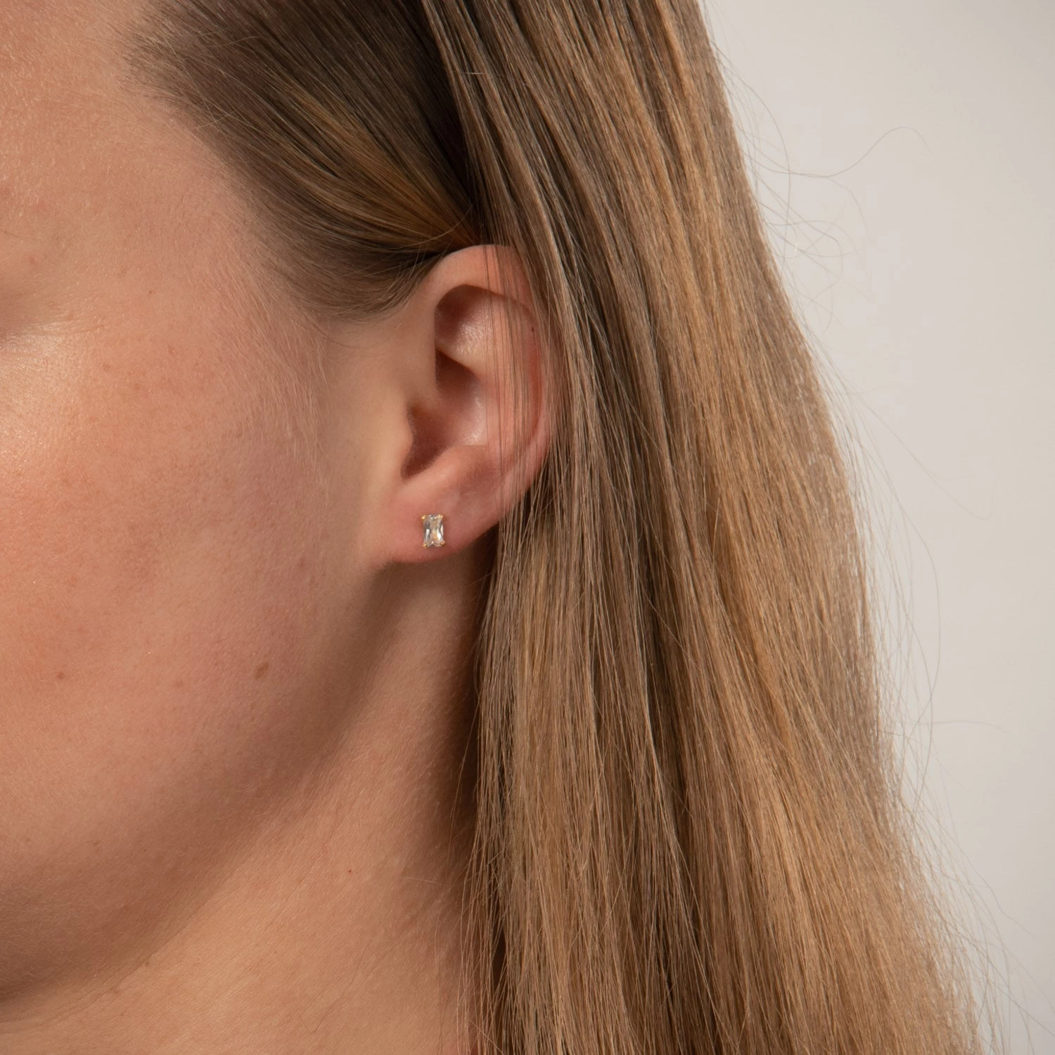 Vibholm Sølv - Baguette ørestikker, Zirkonia - Forgyldt Sølv 4 Vibholm Sølv - Baguette ørestikker, Zirkonia - Forgyldt Sølv - Billede 2