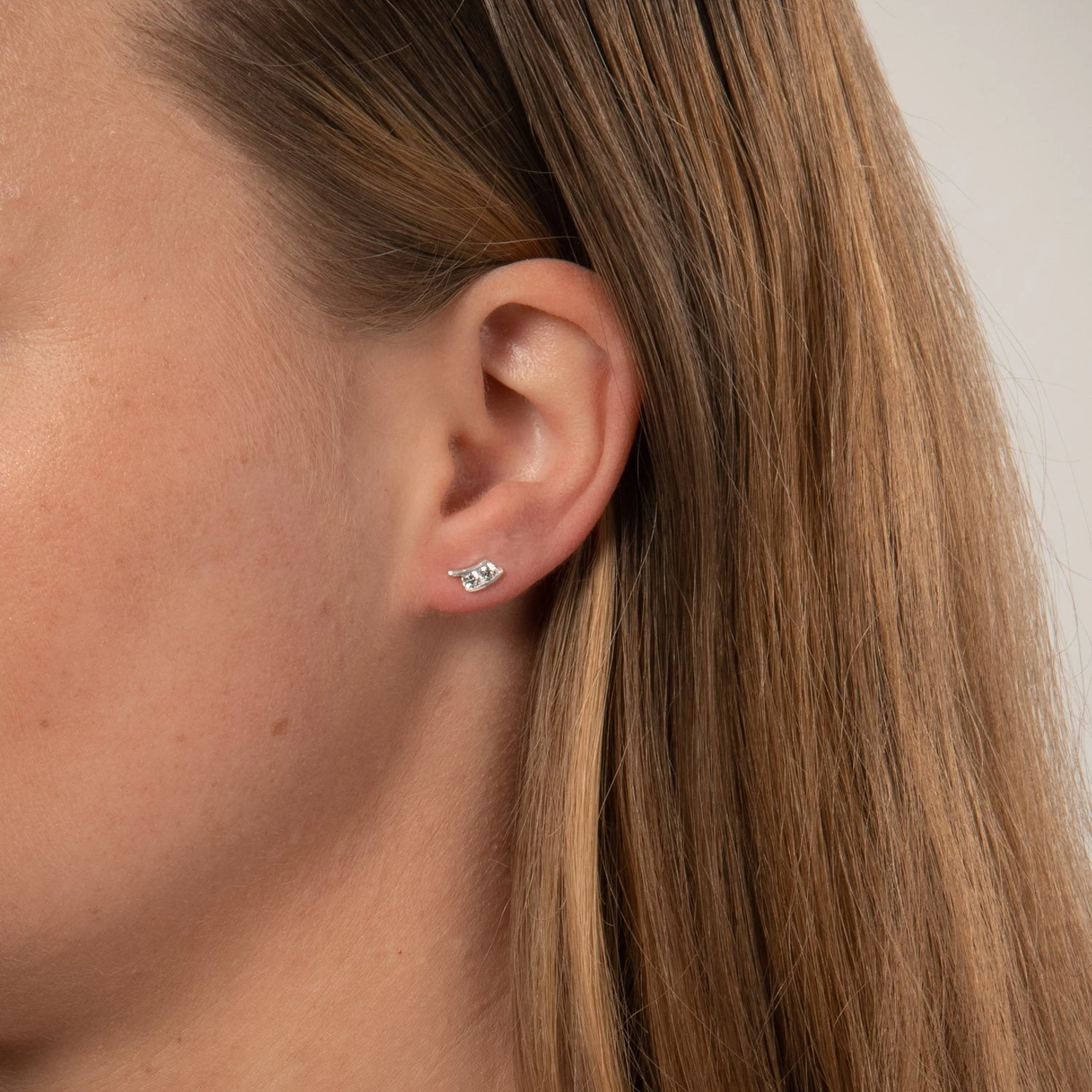 Vibholm Sølv - Ørestikker Med To Zirkonia - Sølv 4 Vibholm Sølv - Ørestikker Med To Zirkonia - Sølv - Billede 2